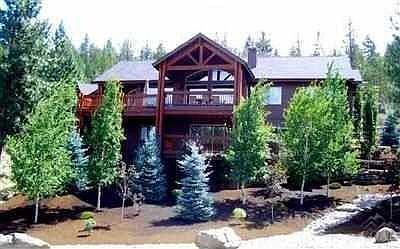 Private Awbrey Glen Setting