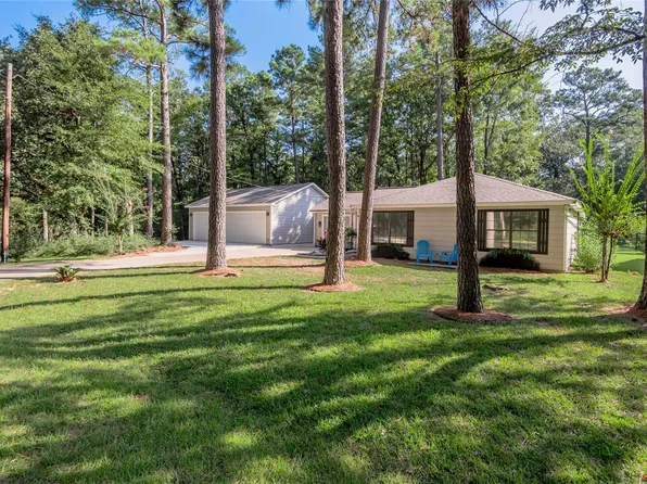 37 Spreading Oak, Trinity, TX 75862