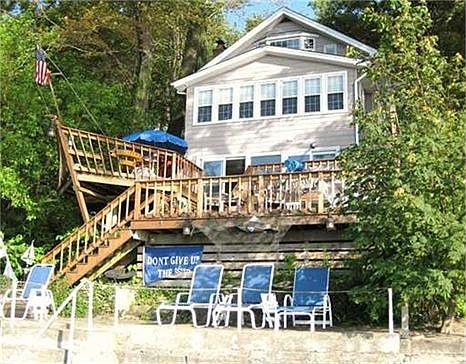 1st image of 4035 Lake Front Dr
