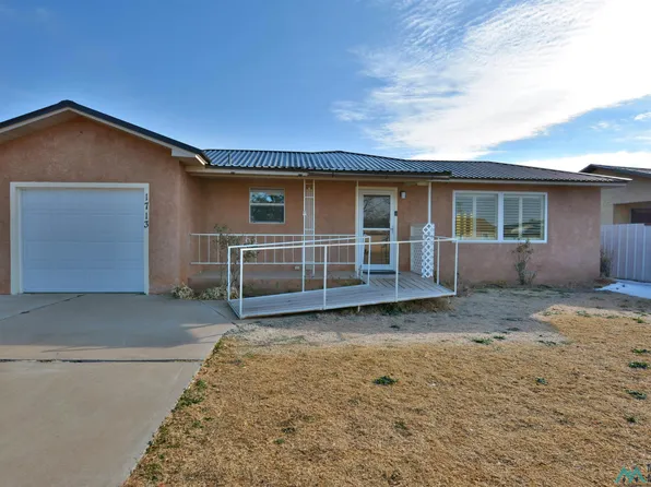 1713 S Avenue B, Portales, NM 88130