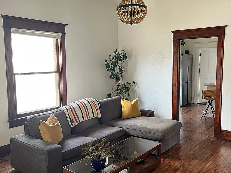 736 Monroe Ave — Photo 4