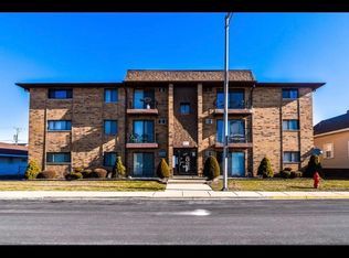 6348 Washington St APT 2D, Chicago Ridge, IL