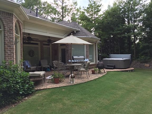 Private patio & hot tub
