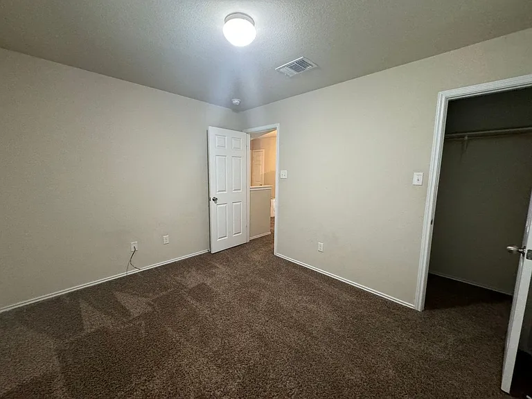 9614 Rogano Ct — Photo 14