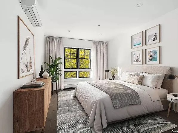 14-40 31st Ave #2F, Astoria, NY 11106