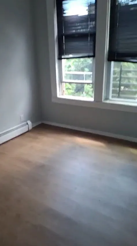 3 bed, $2,200 — Photo 4