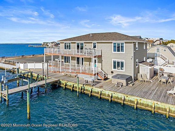 4th image of 10 Shore Rd