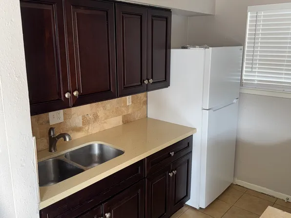 2411 Dunlavy St, Houston, TX