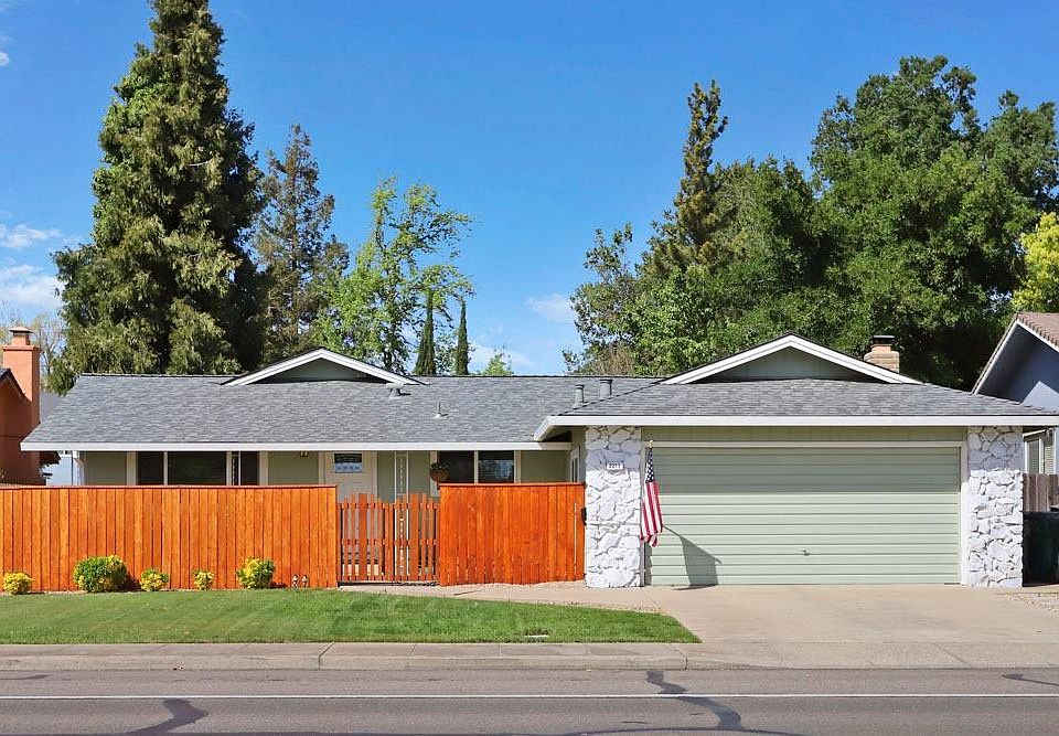 2211 W Elm St, Lodi, CA 95242 Zillow