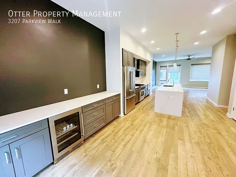 3207 Parkview Walk — Photo 11