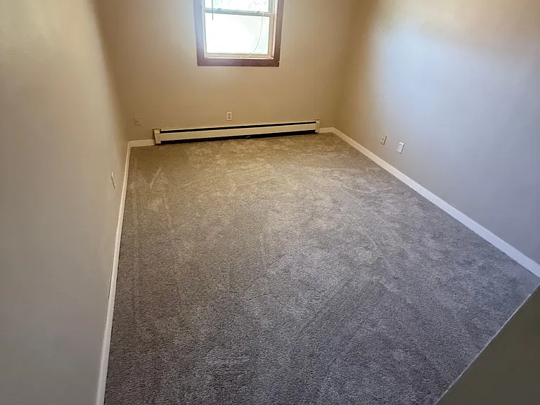 921 19th St S #4 — Photo 3
