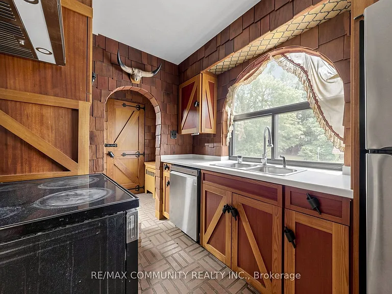 27 Annis Rd — Photo 7