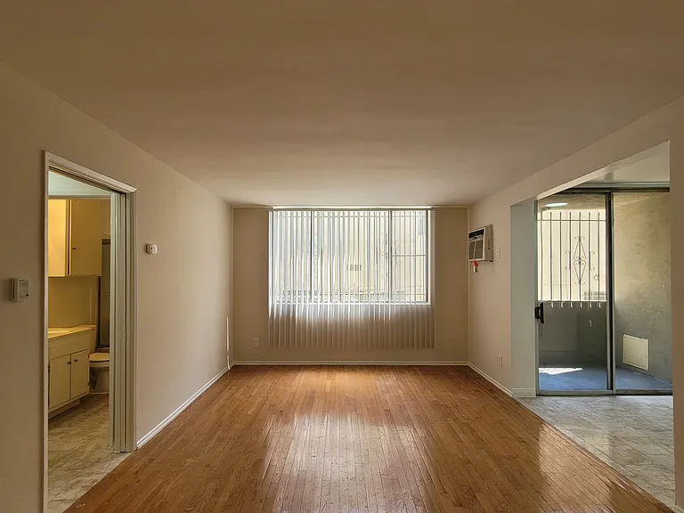 The Alexa Apartments — Photo 21