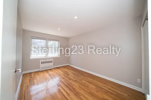 Rented by Sterling Realty Solution Inc | media 37