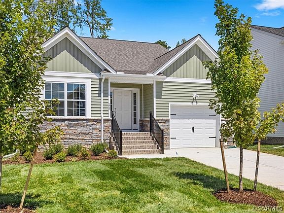 3rd image of 4940 Bailey Woods Ln