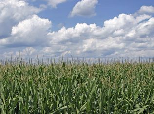 3951 W Kaiser Rd, Three Oaks, MI 49128