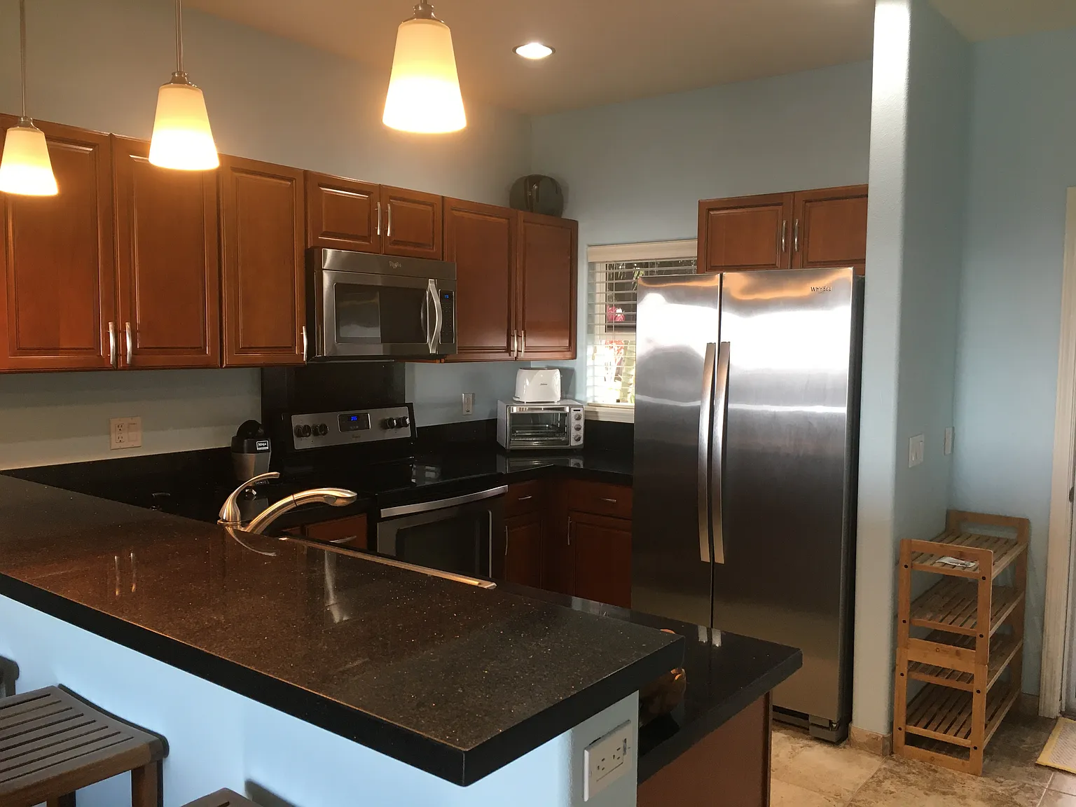 2 bed, 1010 sqft, $3,000 — Photo 3