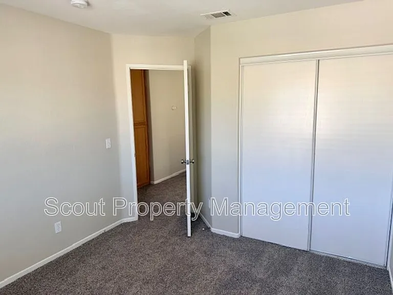 43174 Teramo St — Photo 15
