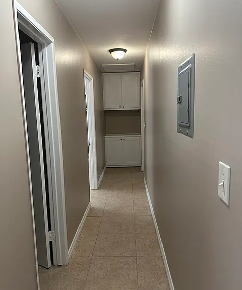 405 S Kroeger St #D — Photo 16