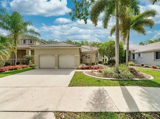1331 Camellia Cir, Weston, FL 33326