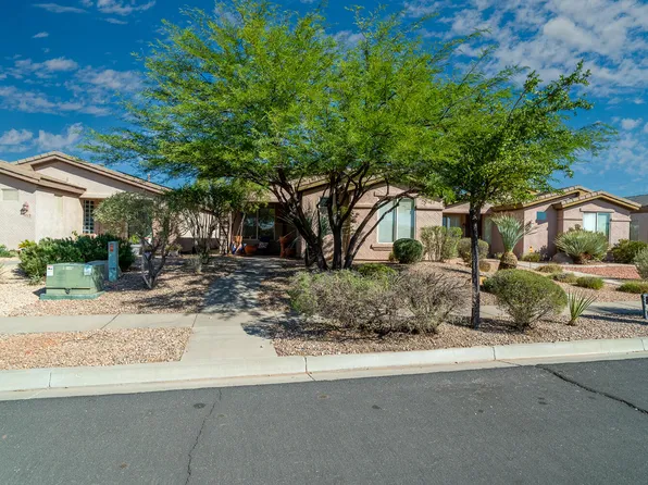 3721 E Canyon Crest Ave, Washington, UT 84780