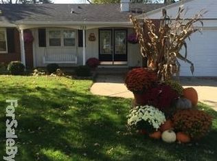 725 Trego Dr, Hoopeston, IL 60942