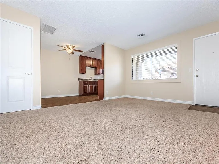 San Jacinto RC Apartments — Photo 15