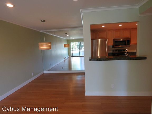 4th image of 360 Guerrero St APT 405
