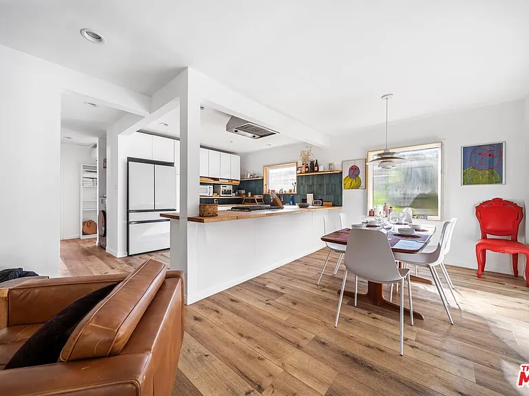 4855 Seldner Ave — Photo 4