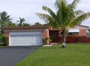 370 NE 118th St, Miami, FL 33161