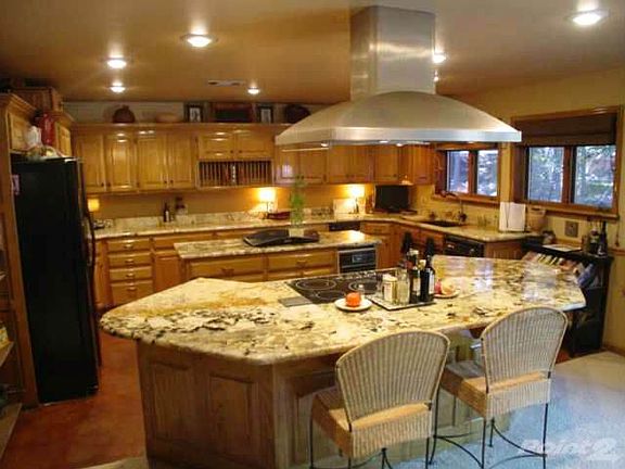 111 Waters Edge Cove - Kitchen