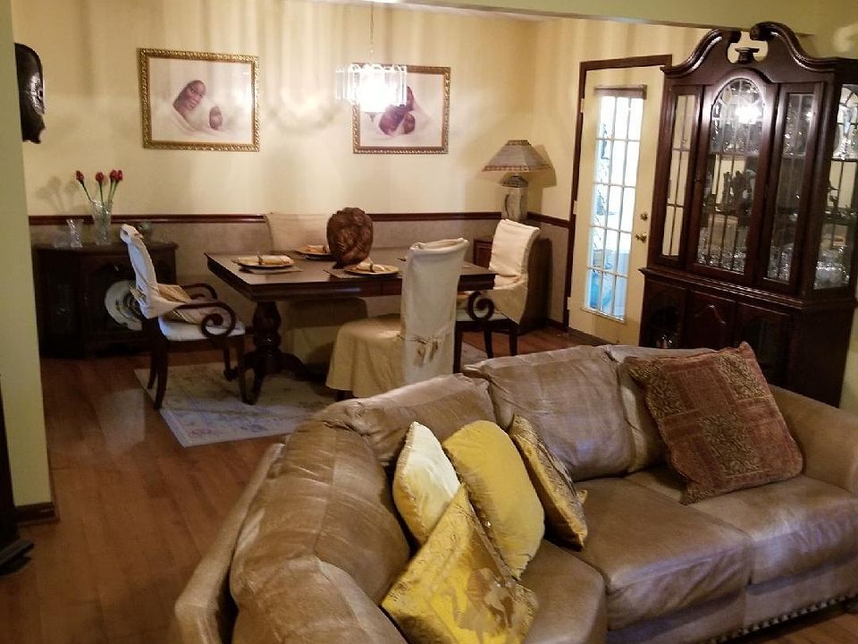 2nd image of 132 Slicky Rock Ct