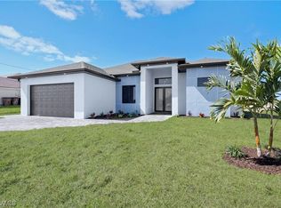 512 E Juanita Pl, Cape Coral, FL 33909