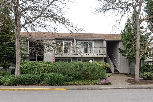 7950 168th Redmond Photo 1