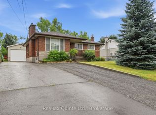 87 Orchard Dr, Belleville, ON K8P 2K6