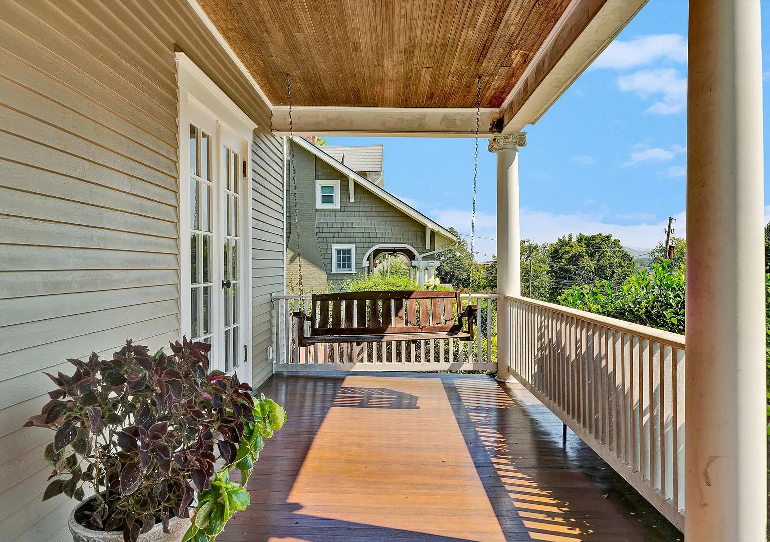 Furnished! Beautiful 4 Br Home In South Roanoke! — Photo 3