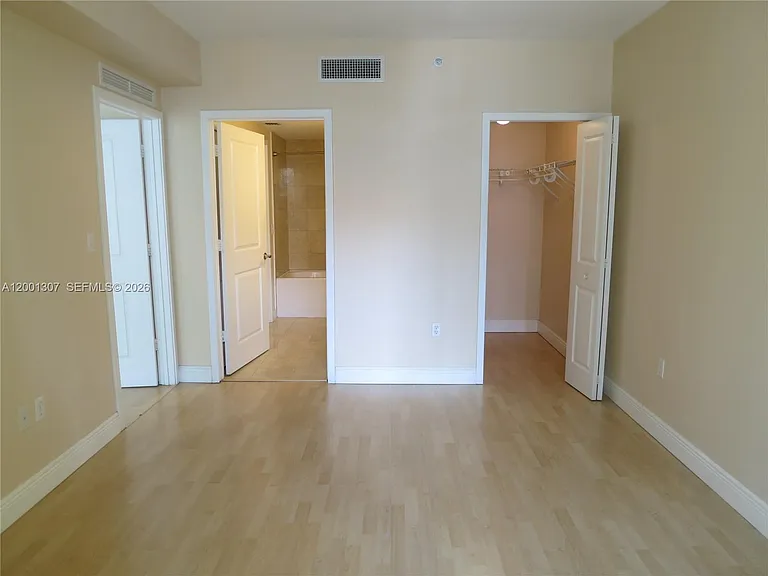 170 SE 14th St #1507 — Photo 7