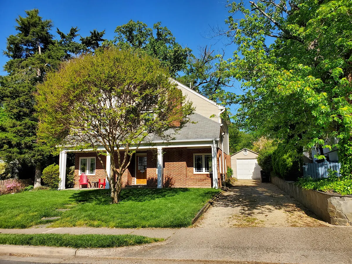 Building Photo - 1406 N McKinley Rd