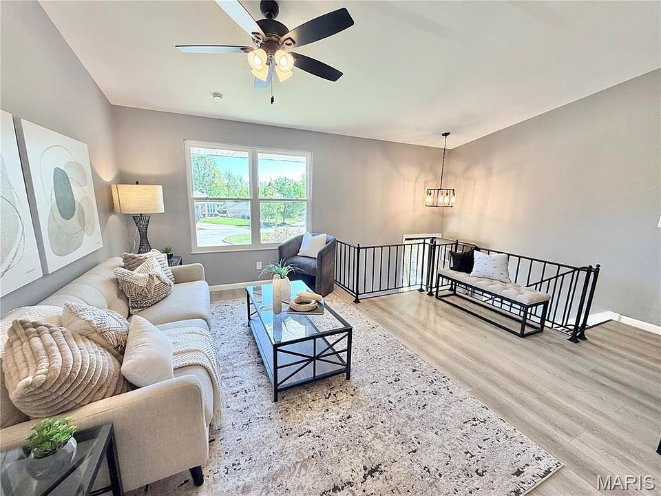 344 Saddle Back Dr, Saint Louis, MO 63129 | Zillow
