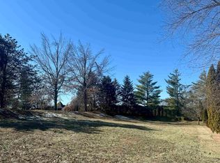 2111 Olde Mill Ct, Newburgh, IN