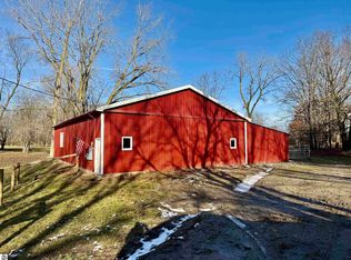 224 W Fillmore Rd, Ithaca, MI 48847