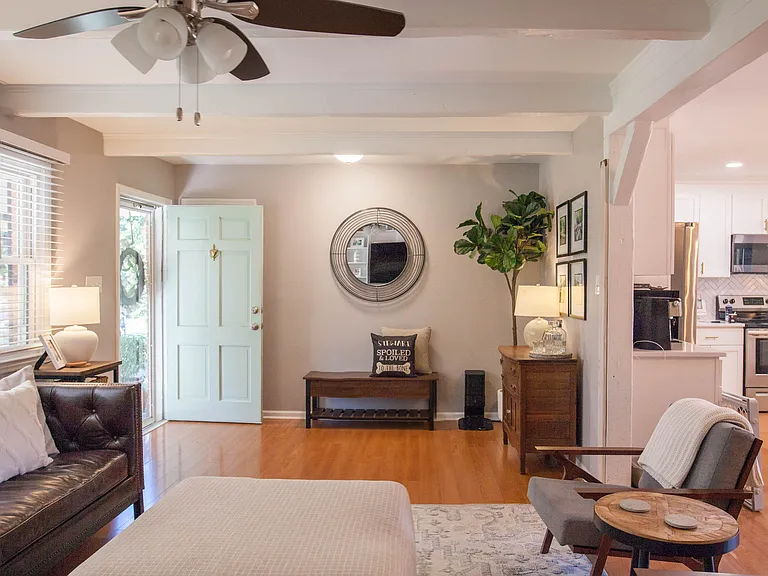 5614 Virgilwood Dr — Photo 4