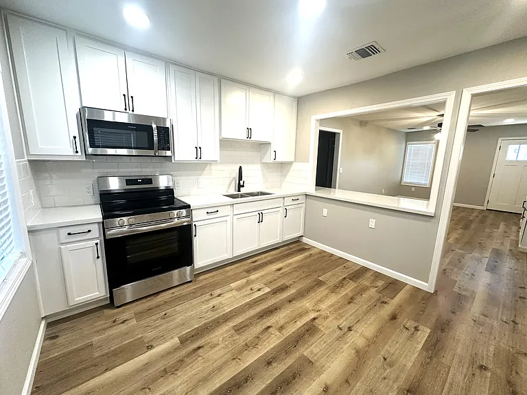 1410 E Mesquite Ln — Photo 5