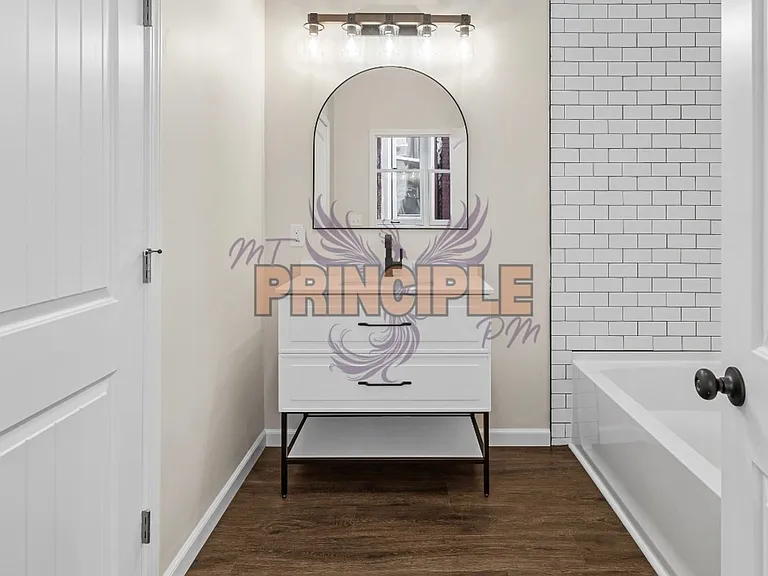 533 W Park St — Photo 4