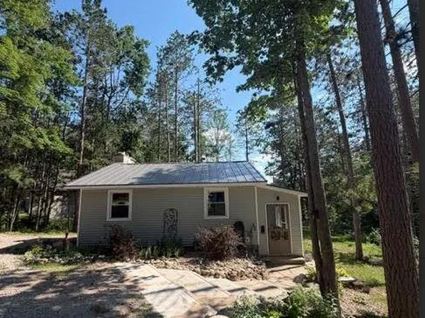 1529 Cayuga Trl, Gaylord, MI 49735