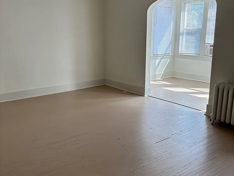 5567 Hobart St #1 — Photo 5