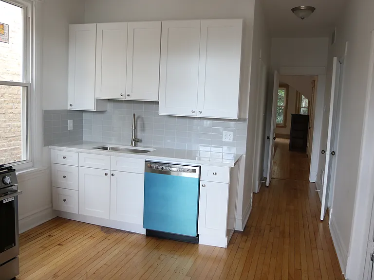 2828 N Albany Ave #1 — Photo 3