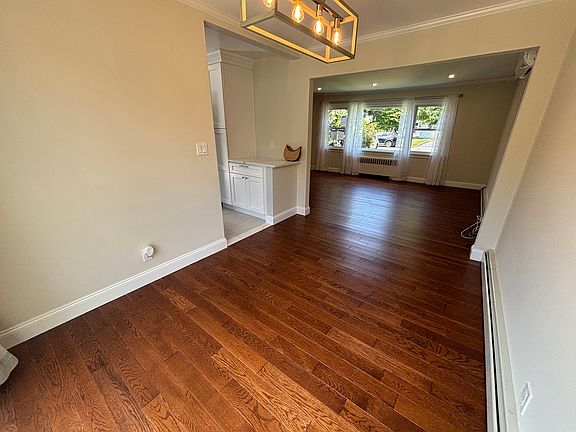 4th image of 20 Huntley Rd #Sfh