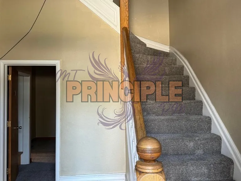 508 W Galena St — Photo 2