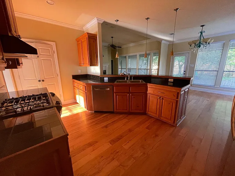 13078 Oak Knoll Dr — Photo 17
